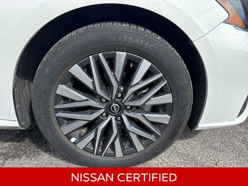 Used 2025 Nissan Altima 2.5 SV image 5