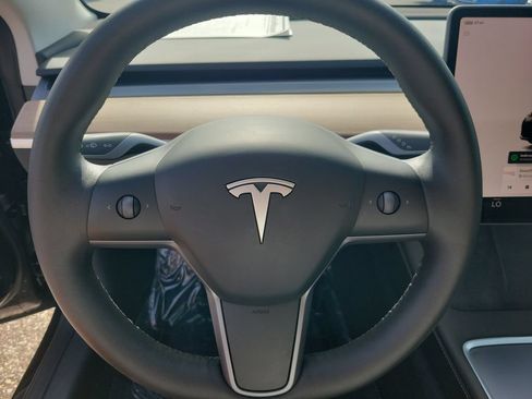 Used 2023 Tesla Model 3 Standard Range RWD image 18