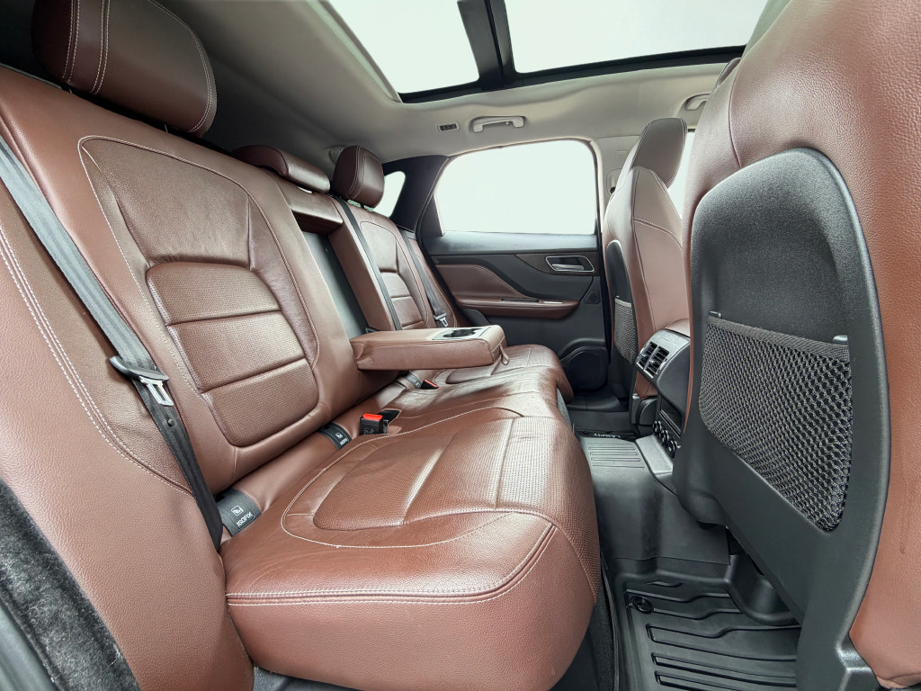 Used 2017 Jaguar F-PACE S AWD/4WD image 45