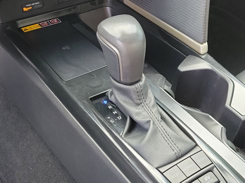 Certified 2025 Toyota Camry SE FWD image 27