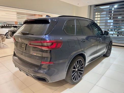 Used 2022 BMW X5 M50i w/ Executive Package image 3