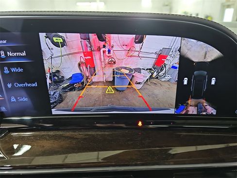 Used 2022 Cadillac Escalade Sport Platinum w/ LPO, ONYX Package image 31