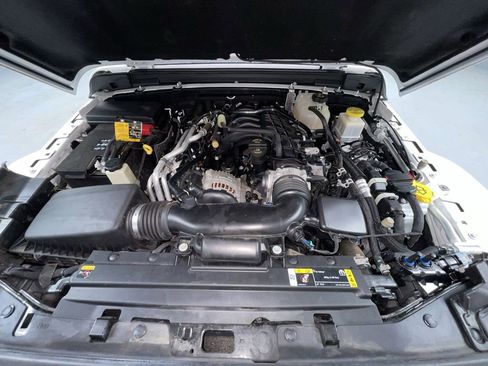 Used 2022 Jeep Gladiator Overland w/ Popular Equipment Package image 13