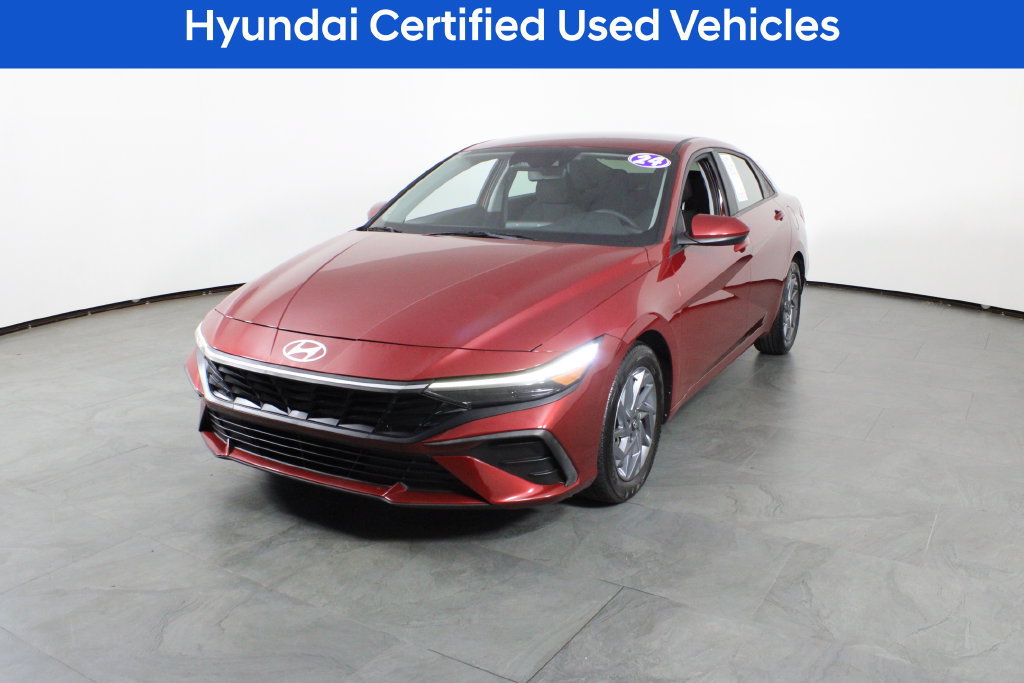 Certified 2024 Hyundai Elantra SEL FWD image 2