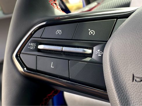 New 2025 Chevrolet Equinox RS w/ Safety and Technology Package image 10