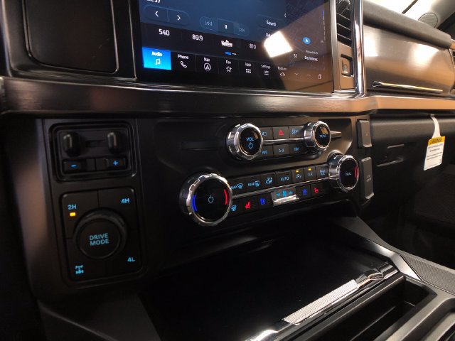 New 2026 Ford F350 Lariat w/ Black Appearance Package AWD/4WD image 17