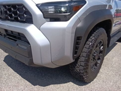 Used 2025 Toyota 4Runner TRD Off-Road Premium w/ Tow Technology Package AWD/4WD image 9