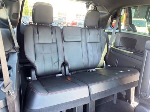 Used 2019 Dodge Grand Caravan GT w/ Safety Sphere Group FWD image 42