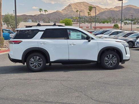New 2026 Nissan Pathfinder SV FWD image 5