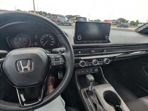 Used 2025 Honda Civic Sport image 25