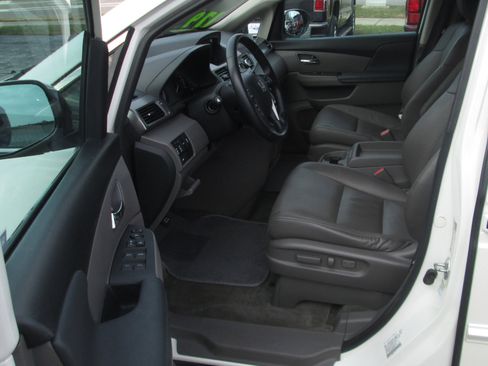 Used 2017 Honda Odyssey EX-L image 13