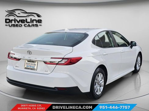 Used 2025 Toyota Camry LE image 12