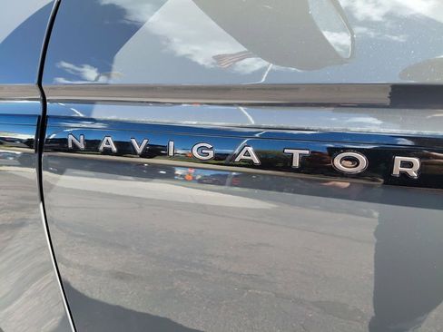New 2026 Lincoln Navigator L Black Label AWD/4WD image 5