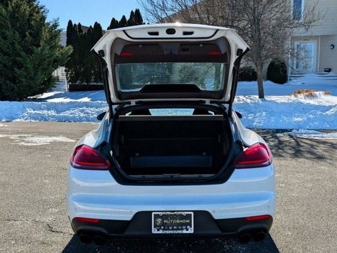 Used 2016 Porsche Panamera GTS image 7