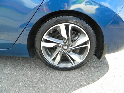 Used 2014 Hyundai Elantra Limited image 23