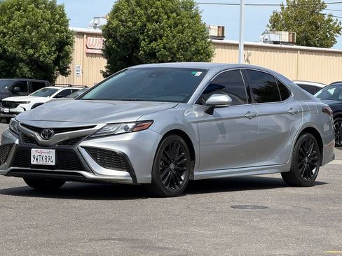 Used 2023 Toyota Camry XSE FWD image 8