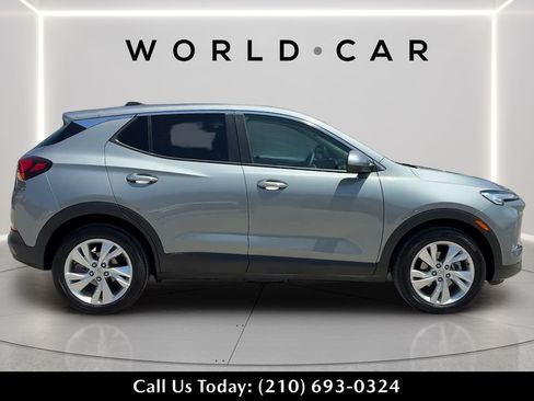 Used 2026 Buick Encore GX Preferred w/ Advanced Technology Package FWD image 2