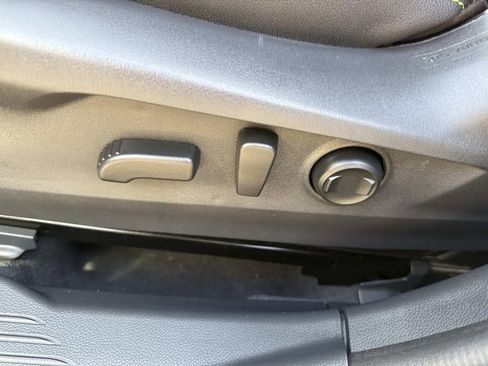 Used 2025 Subaru Outback Onyx Edition image 26