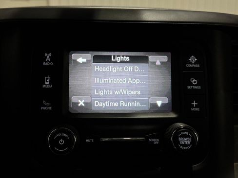 Used 2022 RAM 3500 Tradesman w/ Chrome Appearance Group AWD/4WD image 18