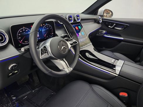 Certified 2025 Mercedes-Benz GLC 300 image 12