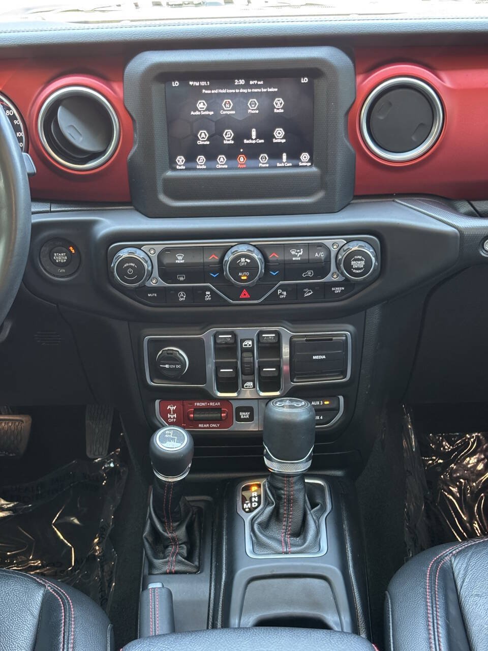 Used 2018 Jeep Wrangler Unlimited Rubicon AWD/4WD image 25