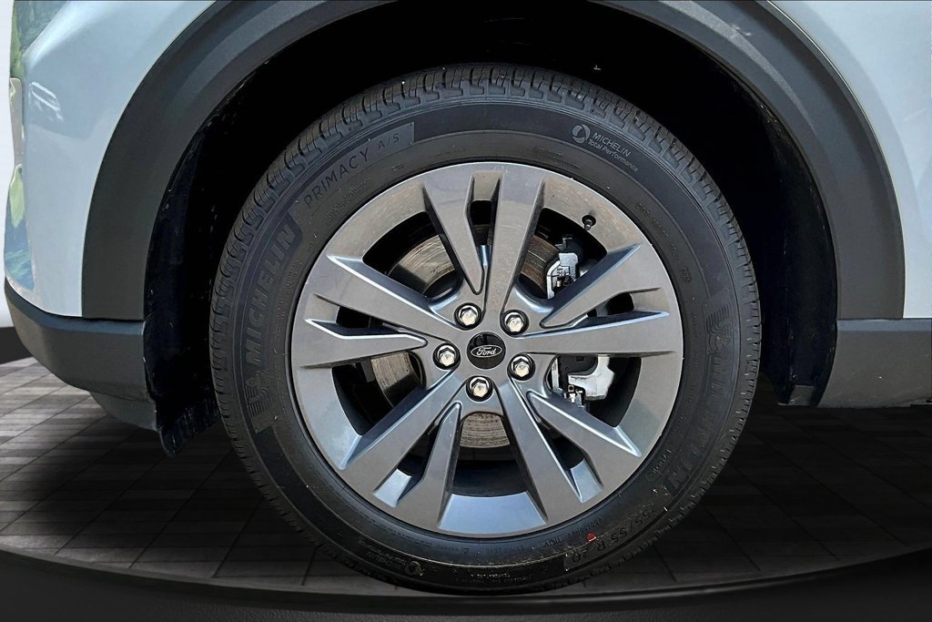 New 2026 Ford Explorer Active w/ Active Comfort Package AWD/4WD image 12