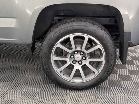Used 2018 GMC Canyon Denali image 14