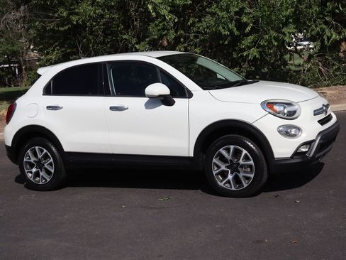 Used 2016 FIAT 500X Trekking AWD/4WD image 2