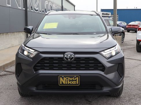 Used 2024 Toyota RAV4 XLE FWD image 2