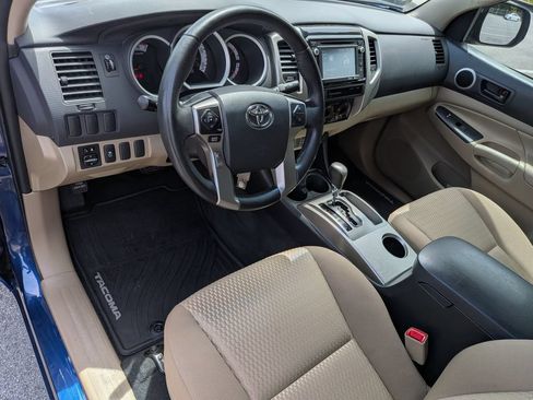 Used 2015 Toyota Tacoma 2WD Double Cab w/ SR5 Package image 12