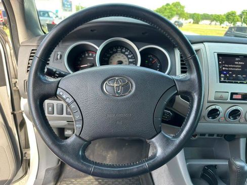 Used 2009 Toyota Tacoma PreRunner w/ TRD Sport Pkg RWD image 14