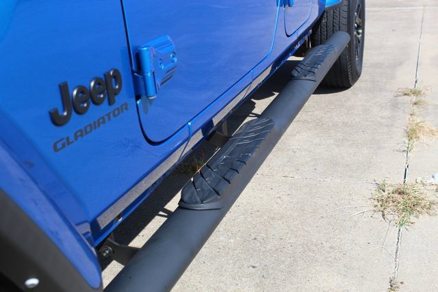 Used 2022 Jeep Gladiator Sport AWD/4WD image 11