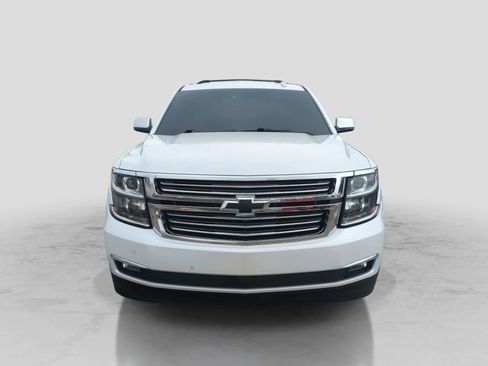 Used 2018 Chevrolet Tahoe Premier AWD/4WD image 3