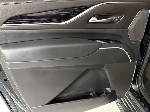 Used 2023 Cadillac Escalade ESV Sport image 36