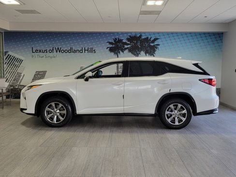 Used 2019 Lexus RX 350L FWD image 2