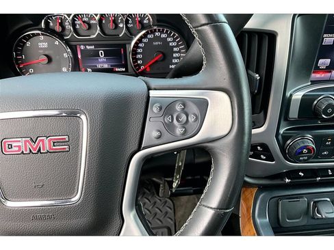 Used 2014 GMC Sierra 1500 SLT w/ Suspension Package, Off-Road AWD/4WD image 11