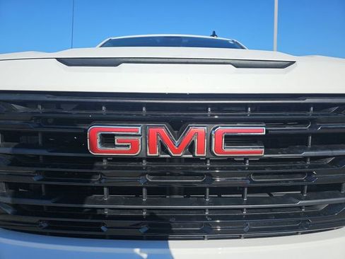 Used 2025 GMC Sierra 1500 Elevation image 31