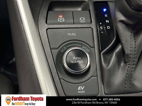 Certified 2025 Toyota RAV4 XLE image 26