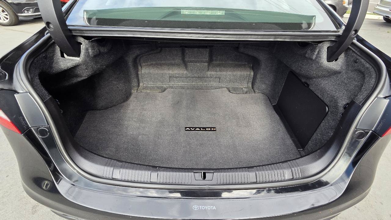 Used 2013 Toyota Avalon Limited FWD image 19