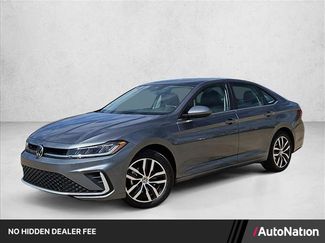 Used 2025 Volkswagen Jetta SE FWD video 1