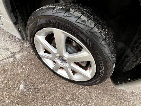 Used 2016 Volvo S60 T5 Premier w/ Convenience Package image 4