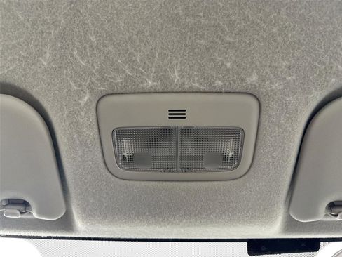 Used 2013 Toyota Corolla LE FWD image 6