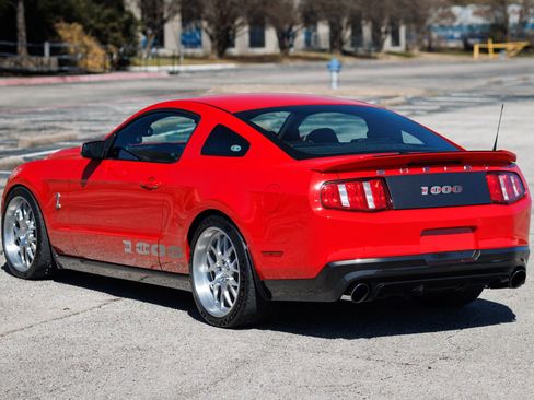 Used 2012 Ford Mustang Shelby GT500 w/ Electronics Pkg RWD image 9