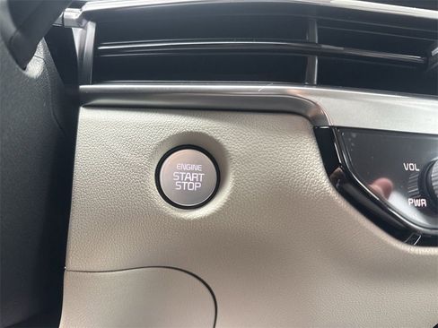 New 2025 Kia Sorento S image 33