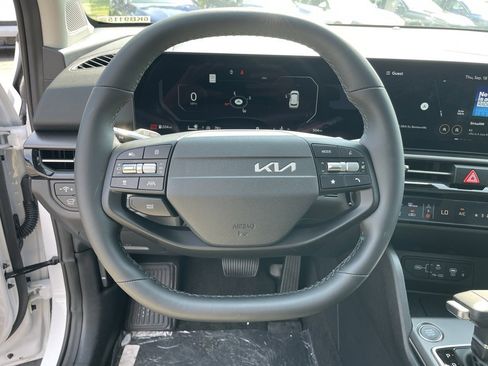 New 2026 Kia Sportage SX image 12