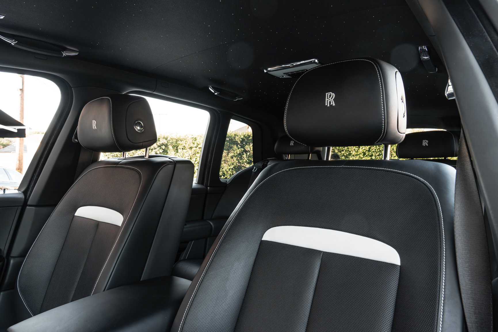 Used 2024 Rolls-Royce Cullinan AWD/4WD image 10