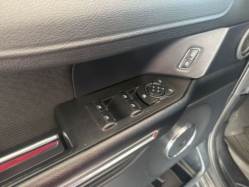 Used 2020 Ford Expedition XLT image 18