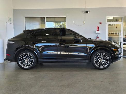 Used 2022 Porsche Cayenne S image 4