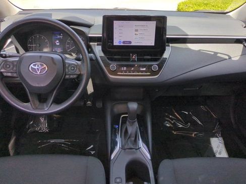 Used 2023 Toyota Corolla LE FWD image 14