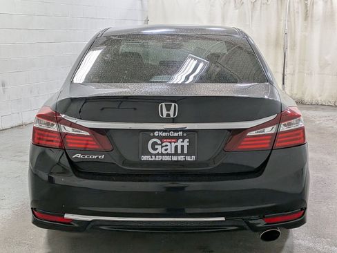 Used 2017 Honda Accord LX image 5